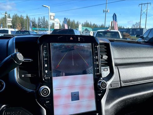 Used 2025 RAM 3500 Laramie image 27