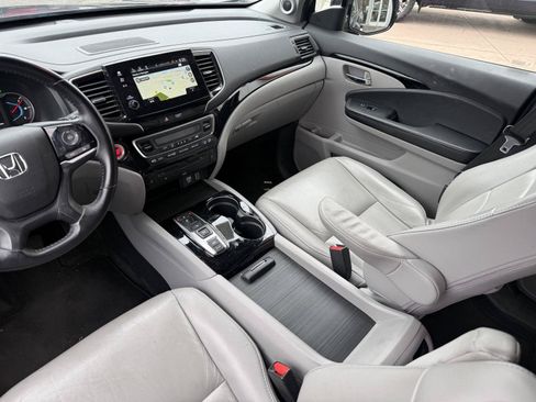 Used 2020 Honda Pilot Touring image 18