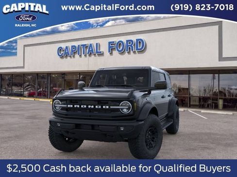New 2026 Ford Bronco Outer Banks w/ Sasquatch Package AWD/4WD image 2