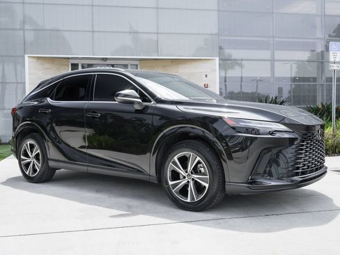Used 2024 Lexus RX 350 Premium w/ Accessory Package (Z1) FWD image 4