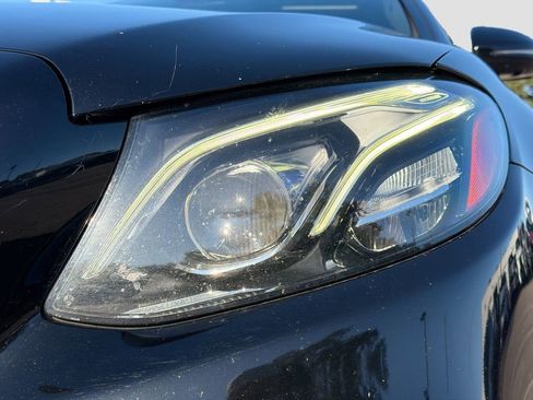 Used 2019 Mercedes-Benz E 300 image 9