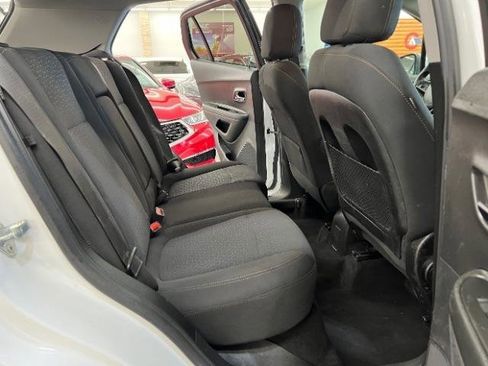 Used 2020 Chevrolet Trax LS w/ Tint and Cruise Package AWD/4WD image 25