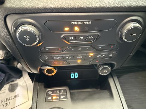 Used 2021 Ford Ranger Lariat w/ Tremor Off-Road Package AWD/4WD image 39