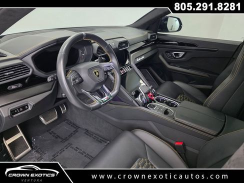 Used 2022 Lamborghini Urus AWD/4WD image 39