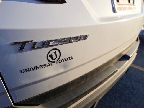 Used 2022 Hyundai Tucson SEL w/ Convenience + Premium Package FWD image 11