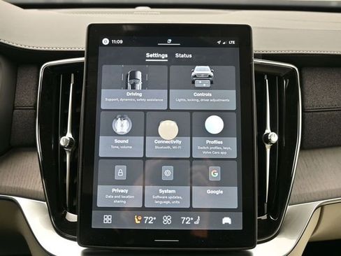 New 2026 Volvo XC90 B6 Ultra w/ Protection Package Premier image 16