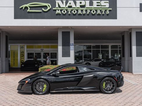 Used 2016 McLaren 675LT Coupe image 18