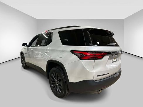 Used 2023 Chevrolet Traverse RS AWD/4WD image 2