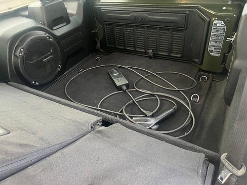 Used 2023 Jeep Wrangler Unlimited w/ Cold Weather Group image 13