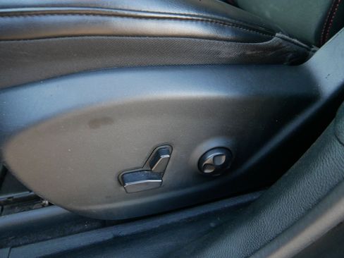 Used 2020 Jeep Cherokee Trailhawk w/ Cold Weather Group image 22