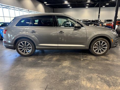 Used 2017 Audi Q7 3.0T Prestige image 17
