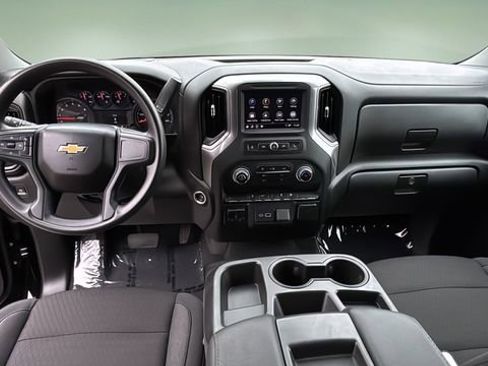 Certified 2024 Chevrolet Silverado 2500 Custom w/ Custom Convenience Package image 16