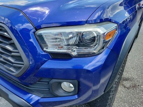 Used 2022 Toyota Tacoma TRD Off-Road w/ Technology Package RWD image 10