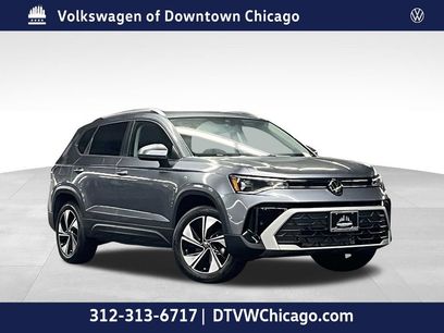 Certified 2025 Volkswagen Taos SE w/ Panoramic Sunroof Package
