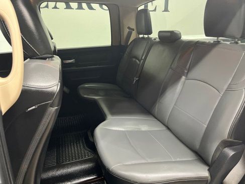Used 2019 RAM 2500 Tradesman w/ Chrome Appearance Group AWD/4WD image 39