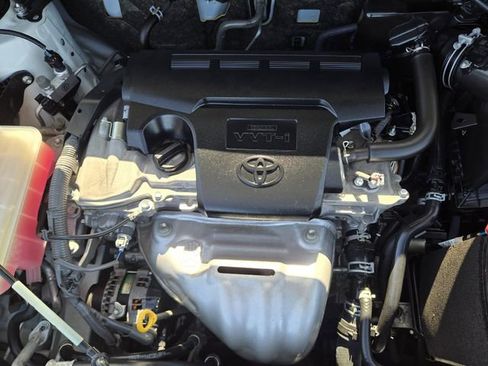 Used 2016 Toyota RAV4 Limited image 30