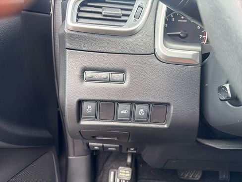 Used 2015 Nissan Murano Platinum w/ Platinum Technology Package FWD image 14