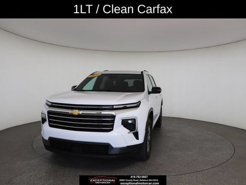 Used 2025 Chevrolet Traverse LT w/ Driver Confidence Package FWD image 32