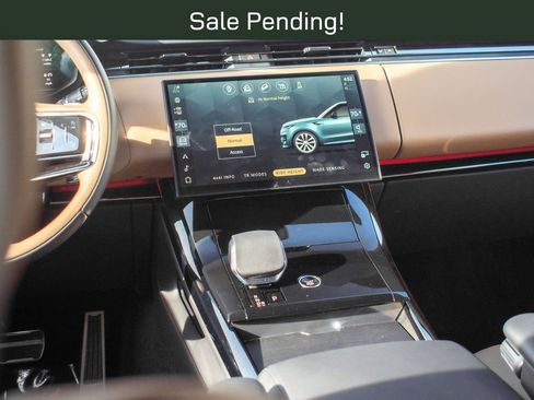 Used 2025 Land Rover Range Rover Sport Autobiography AWD/4WD image 21