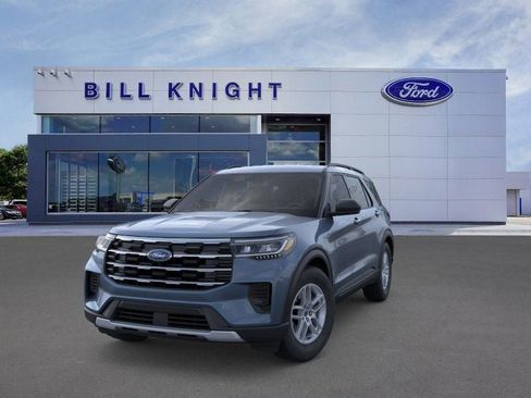 New 2026 Ford Explorer Active RWD image 2