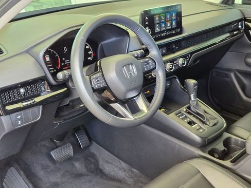 Used 2023 Honda CR-V EX-L image 10