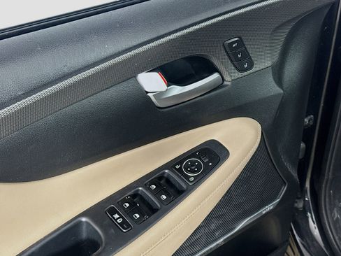 Used 2020 Hyundai Santa Fe Limited image 24