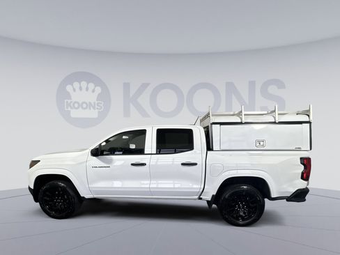 Used 2025 Chevrolet Colorado W/T w/ WT Custom Package image 2