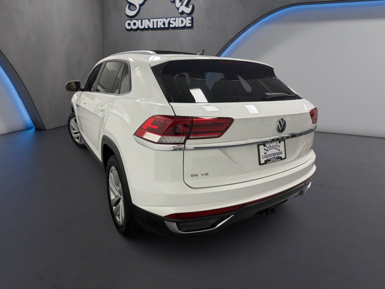 Certified 2020 Volkswagen Atlas Cross Sport SE w/ Panoramic Sunroof Package AWD/4WD image 10