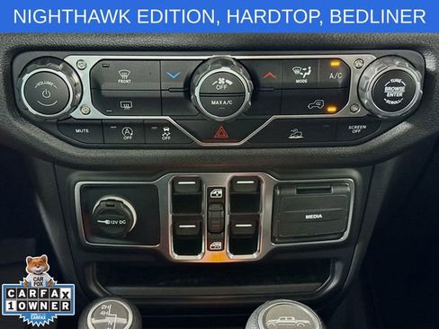 Used 2025 Jeep Gladiator Sport AWD/4WD image 15