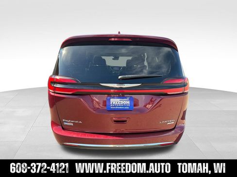 Used 2021 Chrysler Pacifica Limited w/ Premium & Safety Sphere Group AWD/4WD image 4