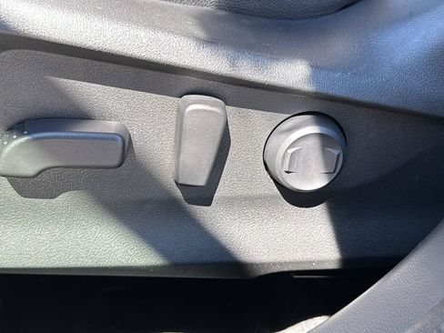 Certified 2023 Subaru Forester Premium AWD/4WD image 11