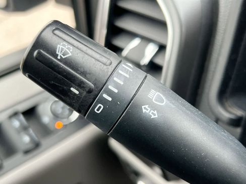 Used 2017 Ford F150 XLT w/ Equipment Group 302A Luxury image 25