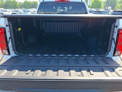Used 2024 Chevrolet Colorado LT w/ LT Convenience Package II AWD/4WD image 34