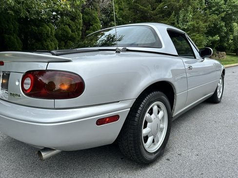 Used 1990 MAZDA MX-5 Miata RWD image 41