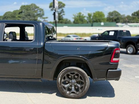Used 2020 RAM 1500 Limited w/ Black Appearance Package AWD/4WD image 12
