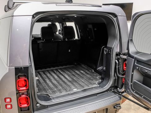 Used 2024 Land Rover Defender 130 Outbound image 47