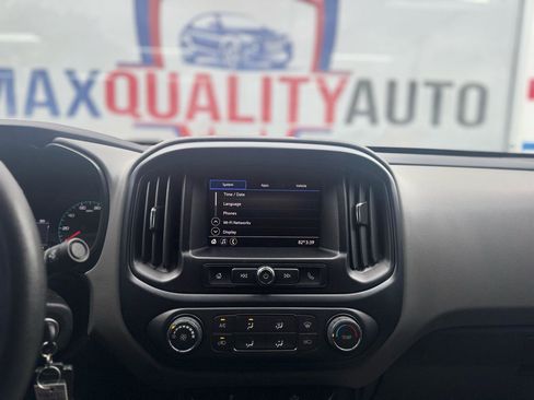 Used 2022 Chevrolet Colorado W/T w/ WT Convenience Package RWD image 41