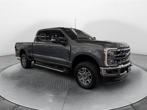 Used 2024 Ford F250 Lariat w/ FX4 Off-Road Package AWD/4WD image 4