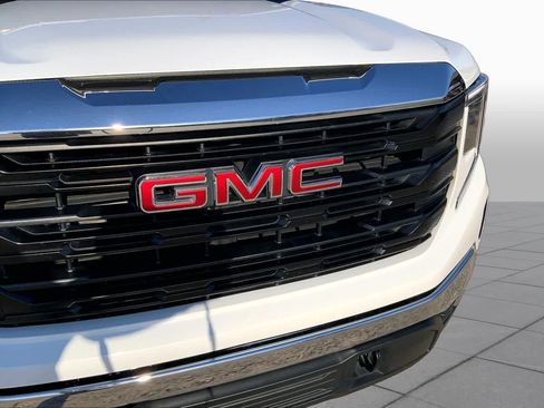 Certified 2024 GMC Sierra 1500 Pro w/ Pro Value Package AWD/4WD image 30
