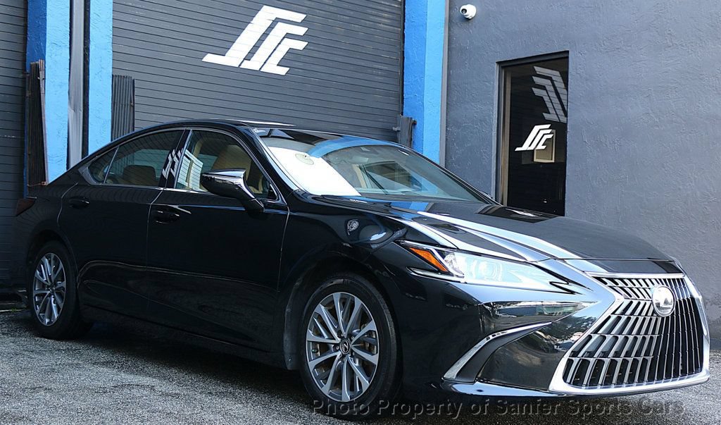 Used 2023 Lexus ES 350 w/ Accessory Package (Z2) FWD image 3