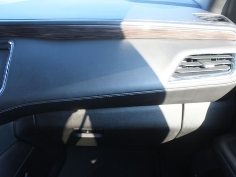 Used 2023 Chevrolet Suburban LT image 48