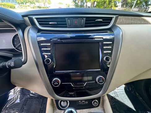 Used 2024 Nissan Murano SL image 36