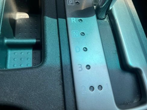 Used 2011 Nissan Frontier PRO-4X AWD/4WD image 19