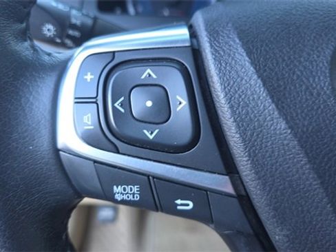 Used 2017 Toyota Camry XLE w/ Moonroof Package image 23