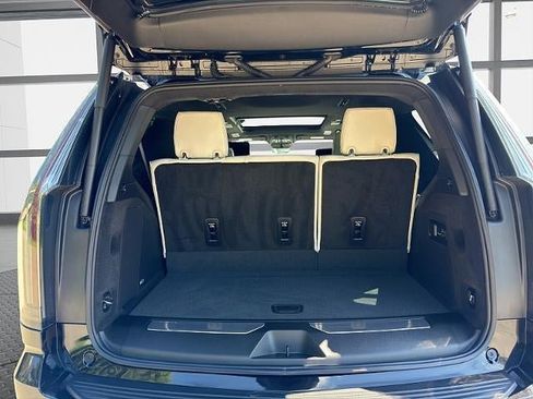 Used 2026 Cadillac Escalade Platinum Sport w/ LPO, ONYX Package AWD/4WD image 12