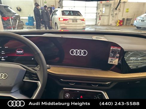 New 2025 Audi Q5 Premium Plus image 14