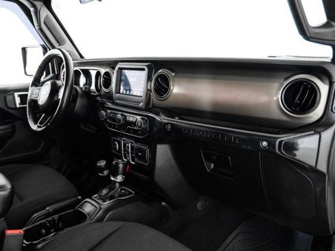 Used 2018 Jeep Wrangler Unlimited Sport S image 10