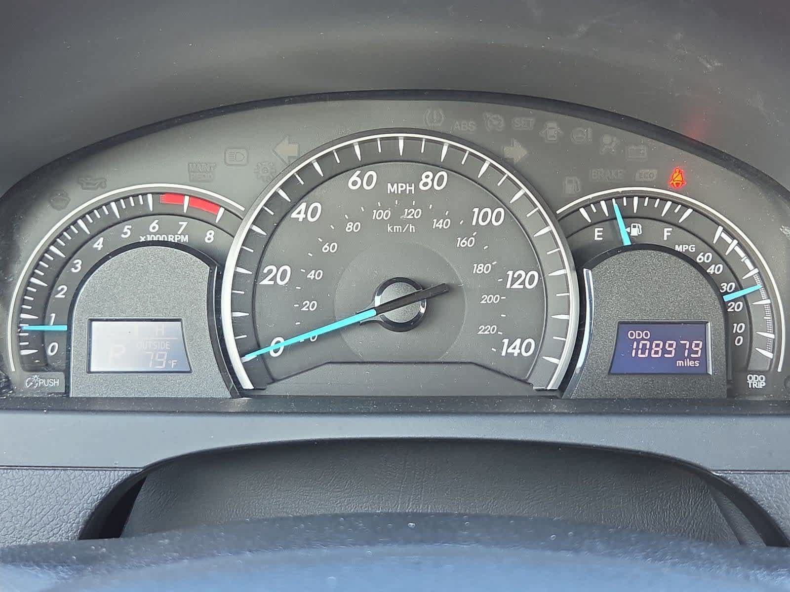 Used 2013 Toyota Camry LE FWD image 30