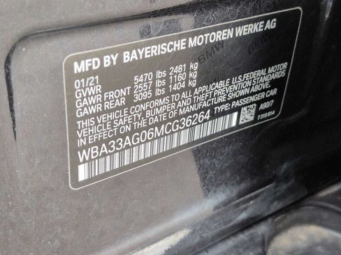 Used 2021 BMW 530e xDrive w/ Premium Package AWD/4WD image 38