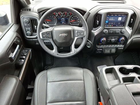 Certified 2022 Chevrolet Silverado 2500 LT w/ Midnight Edition image 21